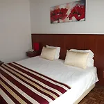 Отель Louro 3*