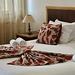 Отель Louro 3*