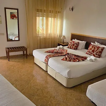 Louro Hotel